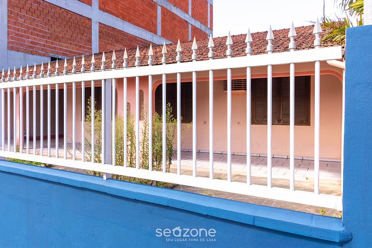 Casa a 2 quadras do mar em Porto Belo BRR0097