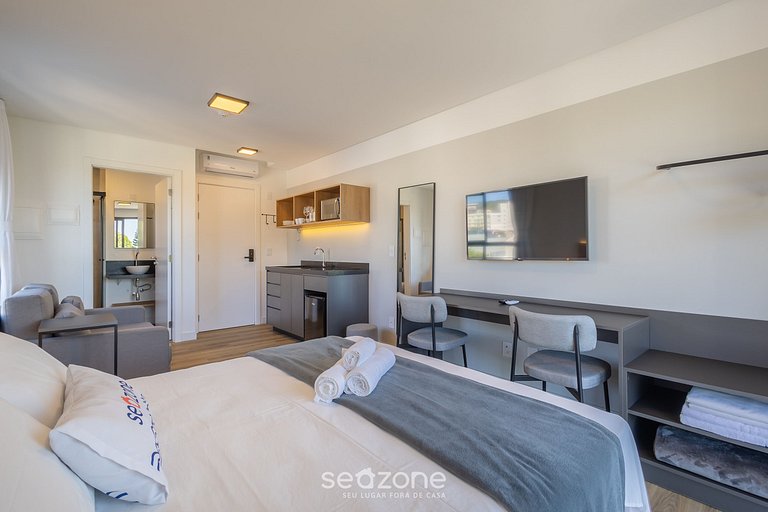 Estúdio c/ Varanda a 50 m da Praia PSO0301