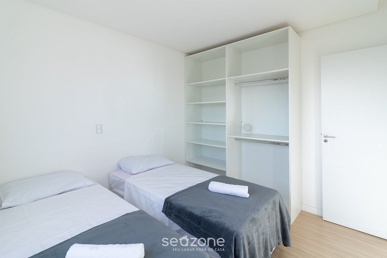 Apt c/ 2 suites e barbacoa, a 900m del mar CII0701