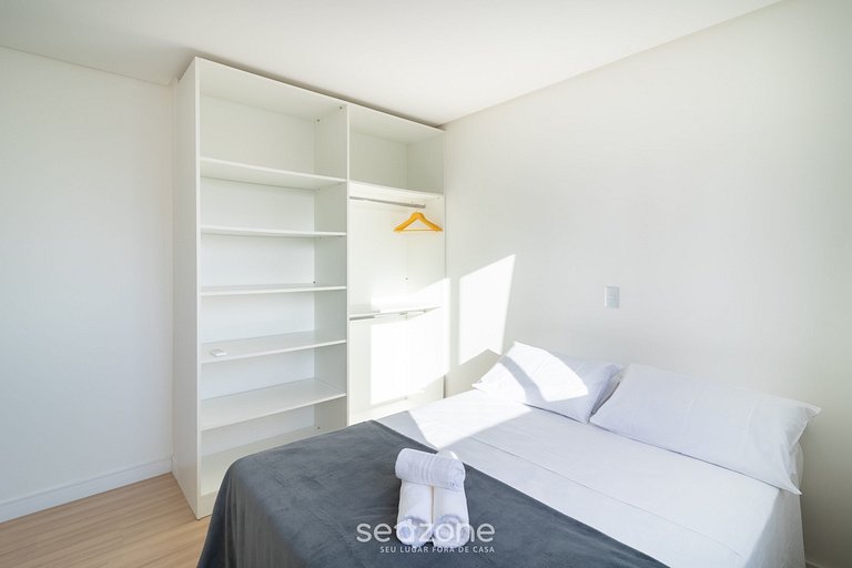 Apt c/ 2 suites e barbacoa, a 900m del mar CII0701