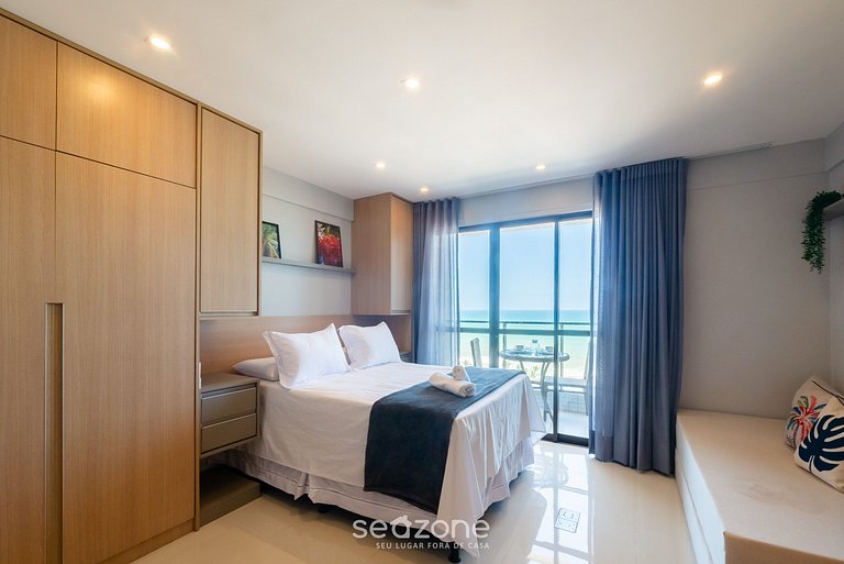 Moderno c/ balcón y vista al mar en Itapuã RGF1308