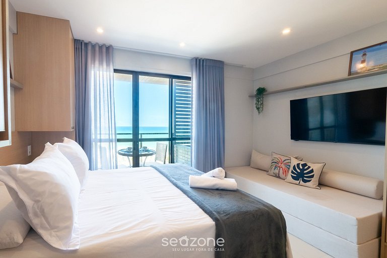 Studio c/ varanda e vista mar em Itapuã RGF1308