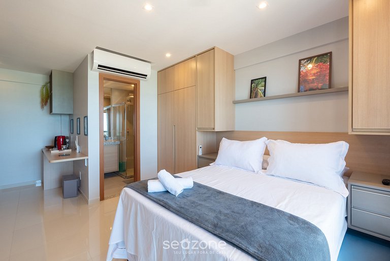 Studio c/ varanda e vista mar em Itapuã RGF1308