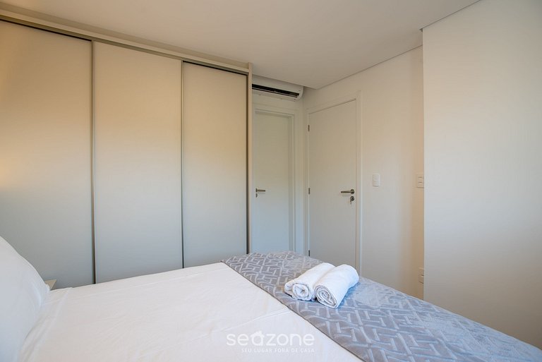 Apto 2 Quartos na Praia Brava em Itajaí RVC0702