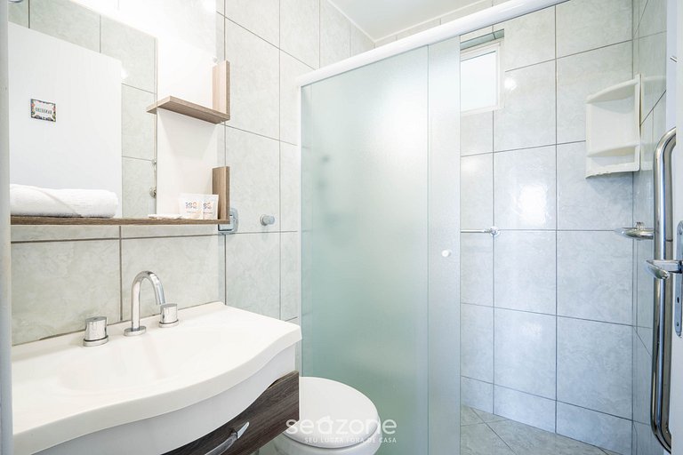 Ap em Cond. c/ acesso, a 200m da praia CBO0103