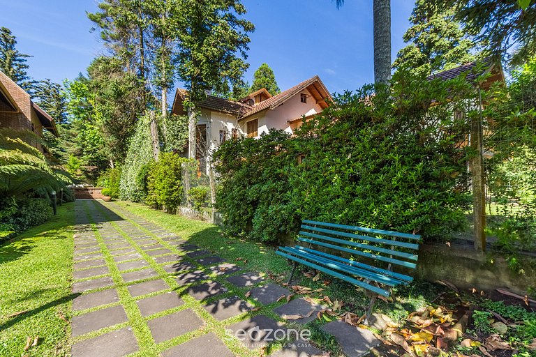 Apto 1QT c/ lareira em Gramado-RS DVA0103