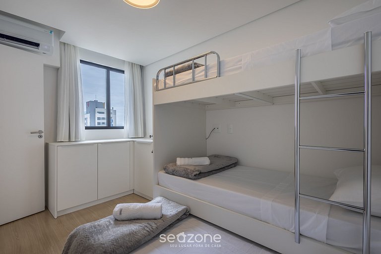 Apto c/ vista p/ o mar e varanda gourmet SKL1201