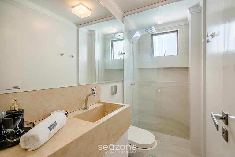 Apto c/ varanda e churrasq. a 200m do Mar TVN0301