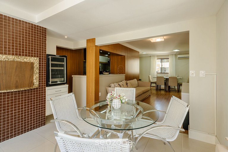 Apto c/ varanda e churrasq. a 200m do Mar TVN0301