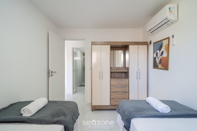 Apto a 2 min da Praia em cond. c/ piscina PTA0203