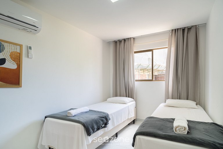 Apto a 2 min da Praia em cond. c/ piscina PTA0203