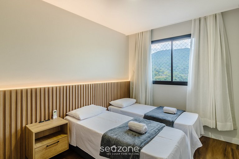 Apto c/ varanda e churrasq. a 700m do mar VNVA1305