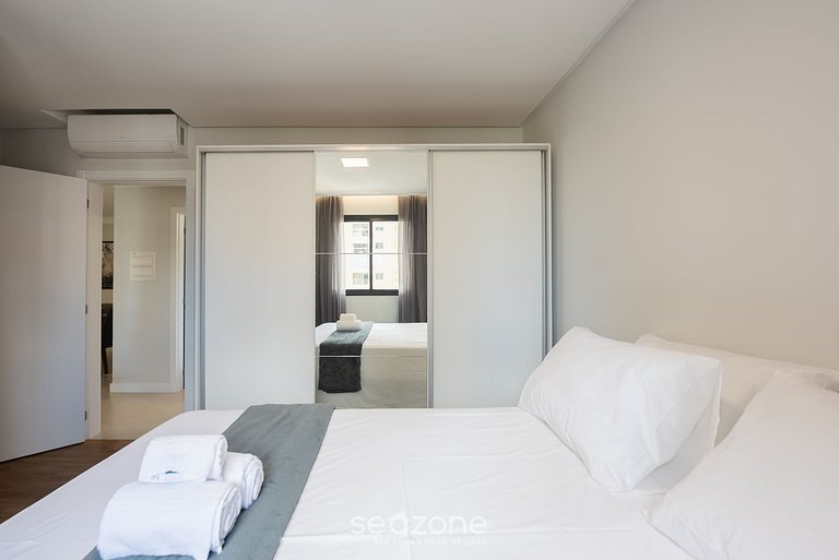 Apto c/ churrasq. e varanda, 700m da Praia VNV1204