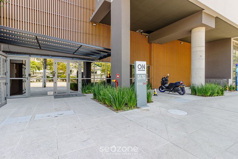 Estudio completo con check-in automático COB0710