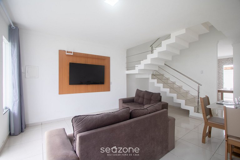 Casa c/ 2 Suítes em Cond. c/ Piscina BLV0004