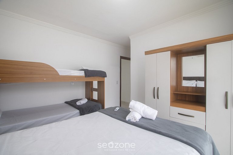 Casa c/ 2 Suites en un Cond. c/ Piscina BLV0004