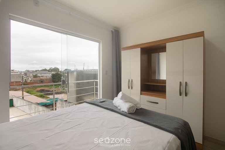 Casa c/ 2 Suites en un Cond. c/ Piscina BLV0004