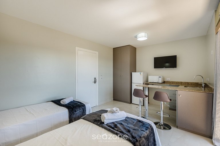 Estudio con balcón en Alto da XV UPP0404