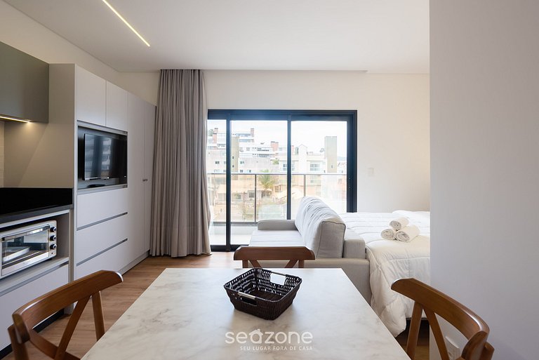 Studio a 220m do Mar em prédio c/ piscina SFR0312