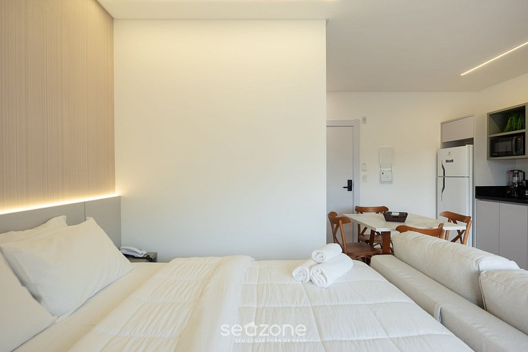 Studio a 220m do Mar em prédio c/ piscina SFR0312