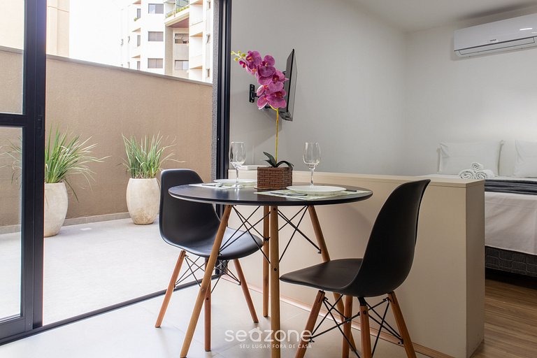 Estadía moderna con piscina y gimnasio - NGO0002