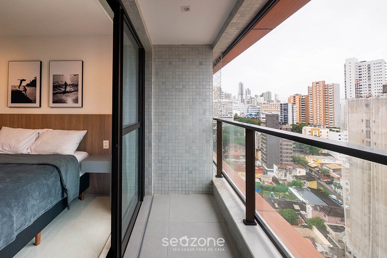 Studio con balcón y vista parcial al mar ZNB1604