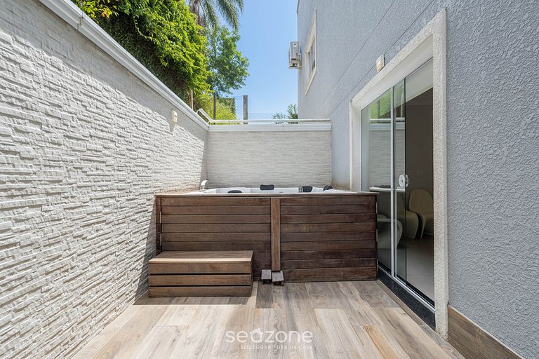 Apto c/ Jacuzzi a 750 m da Praia PIA0101