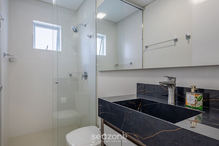 Apto em Cond. c/ Piscina a 120 m da Praia LTT1003