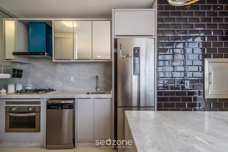 Apto em Cond. c/ Piscina a 120 m da Praia LTT1003