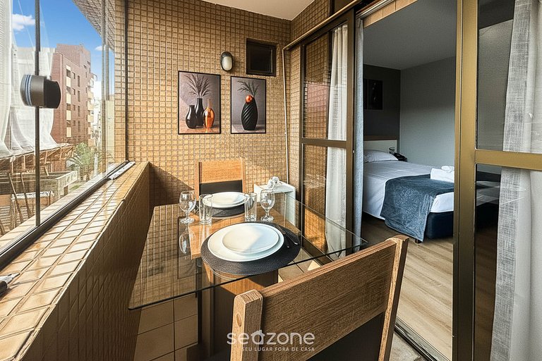 Studio em prédio c/ piscina aquecida UPP0210