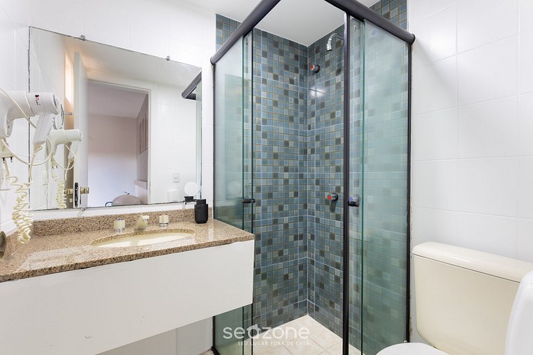 Studio em prédio c/ piscina aquecida UPP0210