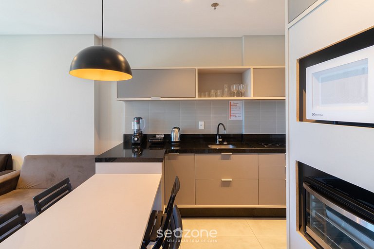 Apto vista mar cond. c/piscina 280m MHF2105