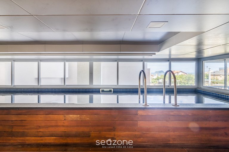 Aptos em Prédio com Piscina a 120 m da Praia - LTT