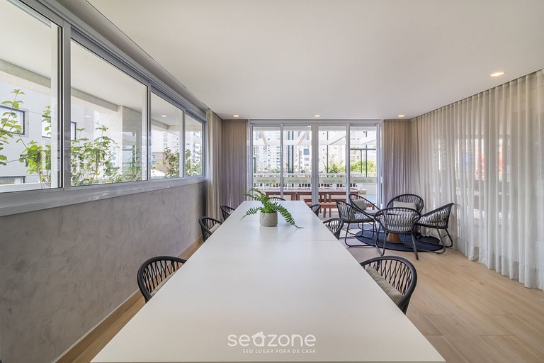 Aptos em Prédio com Piscina a 100 m da Praia - LTT