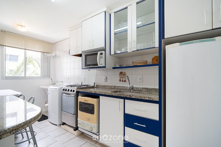 Apto a 700 m da Praia de Jurerê AAV0306