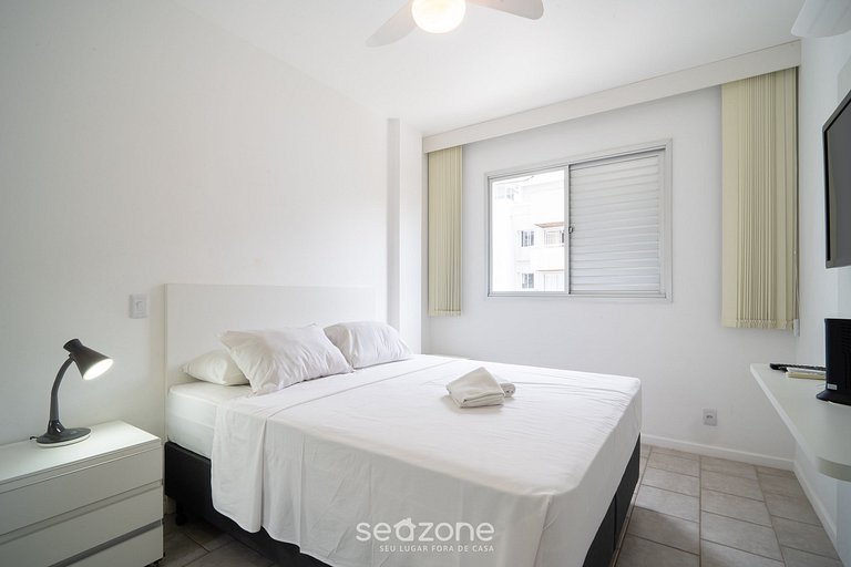 Apto a 700 m de la Playa de Jurerê AAV0306