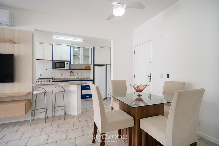 Apto a 700 m de la Playa de Jurerê AAV0306