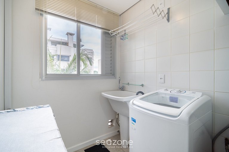 Apto a 700 m de la Playa de Jurerê AAV0306