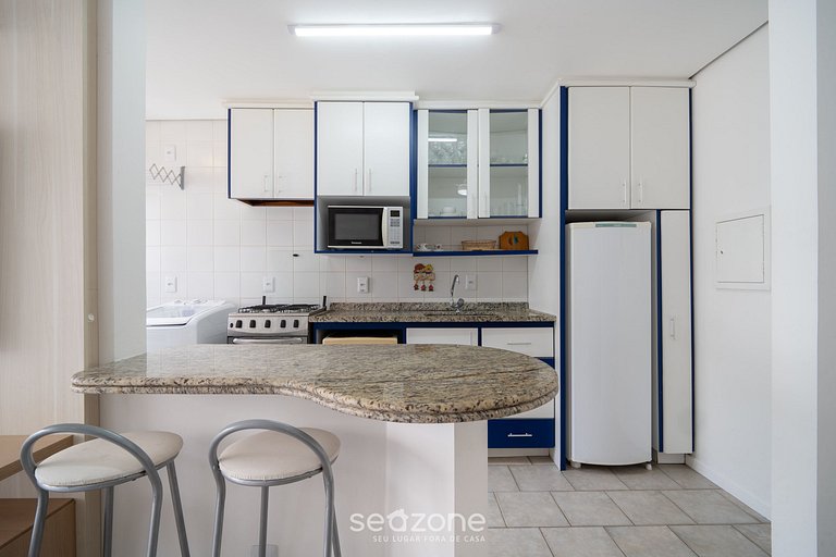 Apto a 700 m de la Playa de Jurerê AAV0306