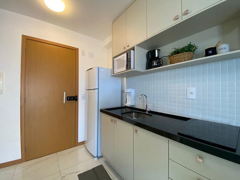 Apto c/ varanda e vista Mar em Salvador - ESB0711