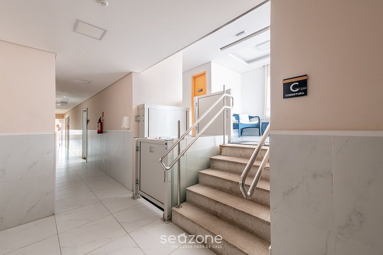 Aptos a 120 m de la Playa de Barra con piscina y gimnasio en