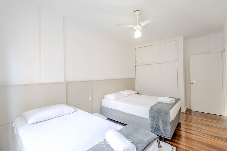 Apto 3Q c/ varanda Vista Mar em BC MRD0501