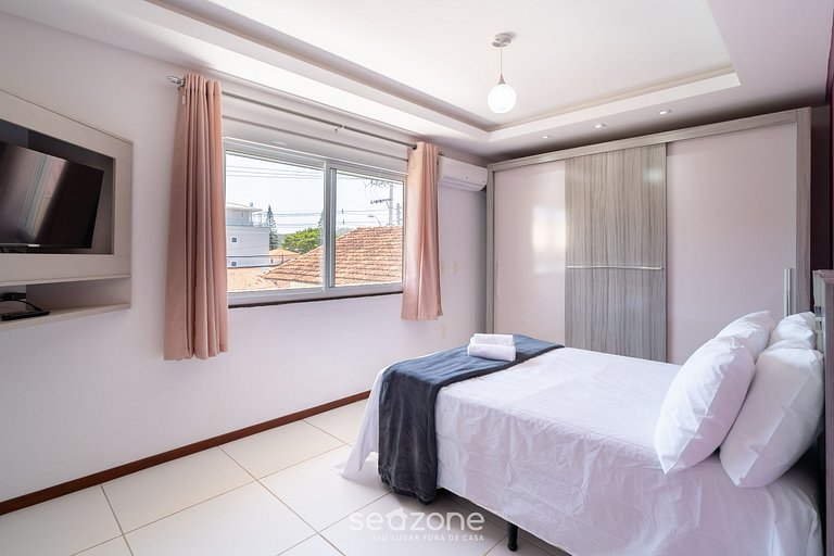 Casa c/ 3Q e churrasqueira nos Ingleses ODI0487