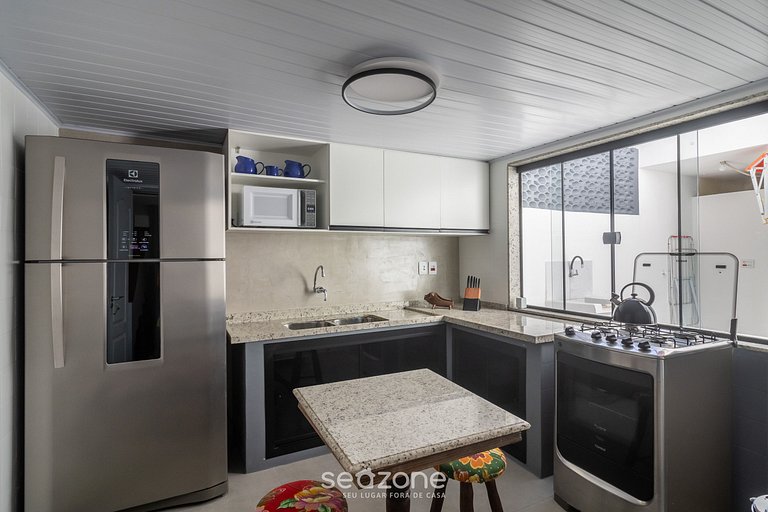 Casa em Cabo Frio a 200m da praia ADP001