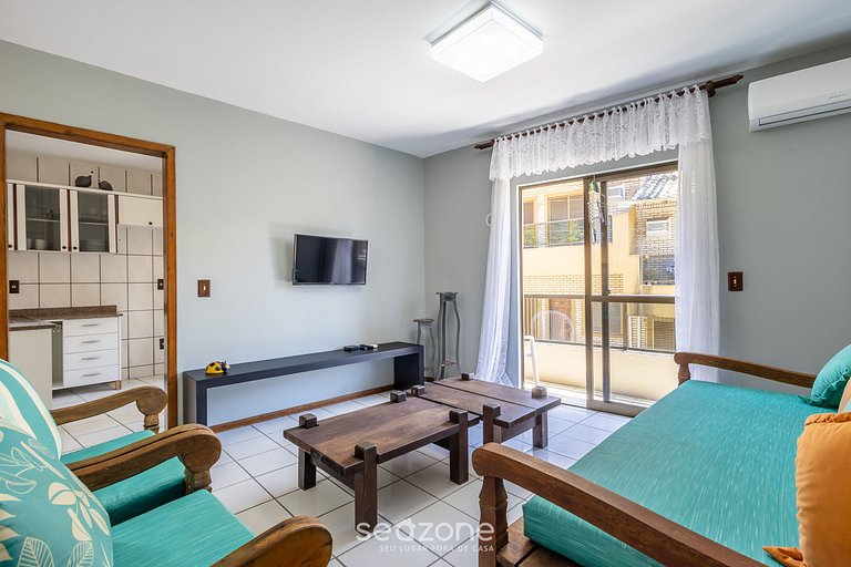 Apto em Cond. c/ Piscina a 140 m da Praia RAR0213