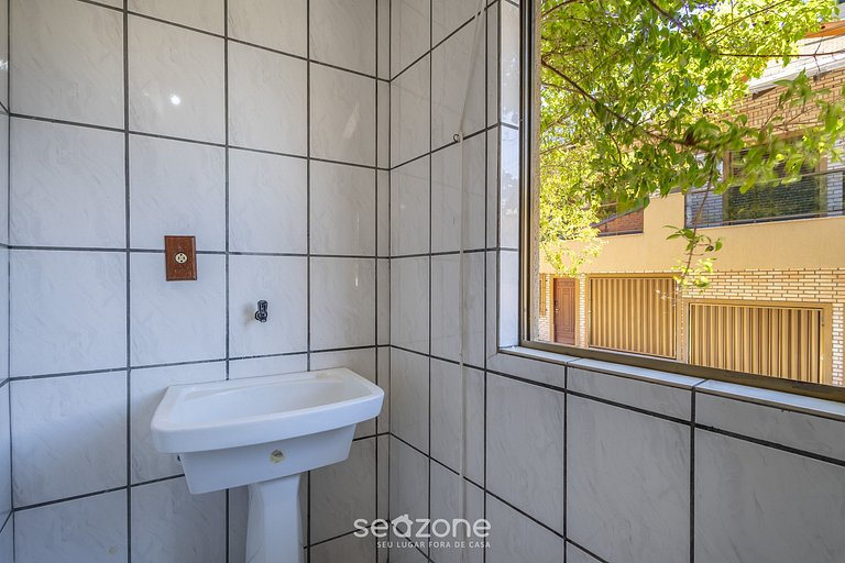 Apto en Cond. c/ Piscina 140 m de la Playa RAR0213