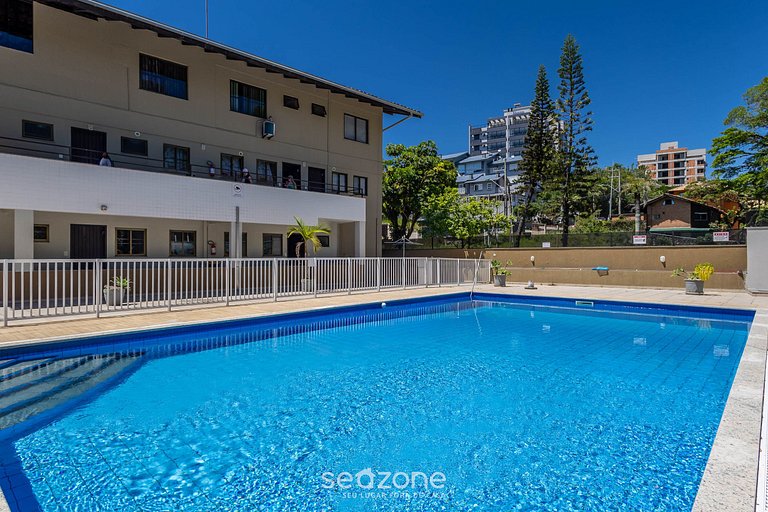 Apto em Cond. c/ Piscina a 140 m da Praia RAR0213
