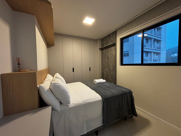 Apto c/ Churrasqueira 500m da Praia LPR1304