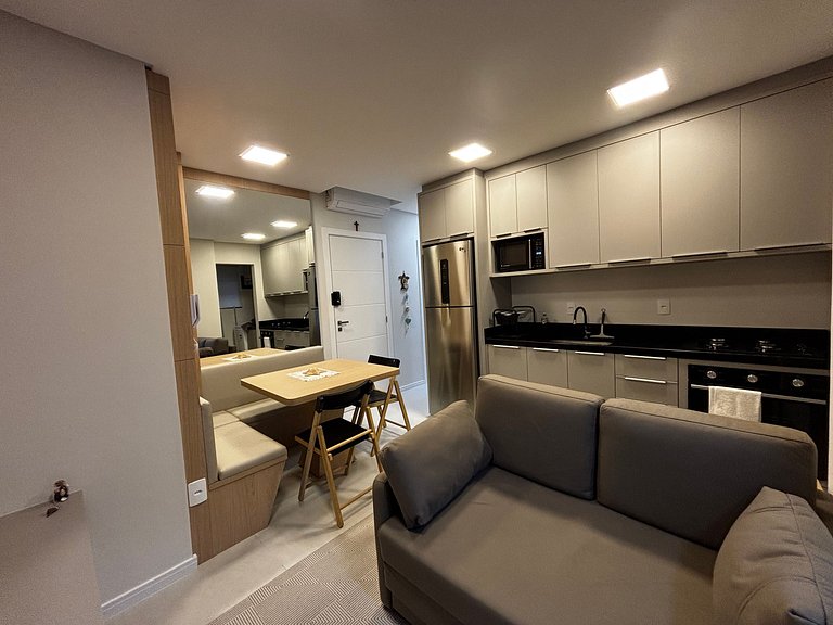 Apto c/ Churrasqueira 500m da Praia LPR1304