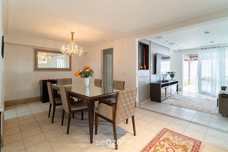 Casa c/ piscina y parrilla en Jurerê - ROM0591